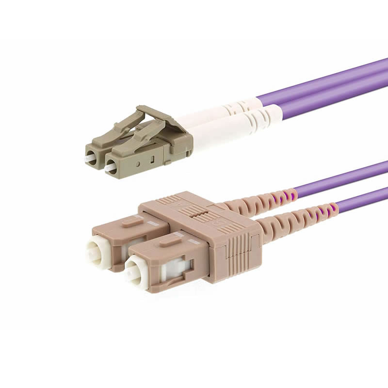 Câble de raccordement fibre optique duplex multimode OM4 (50/125) - LC à SC